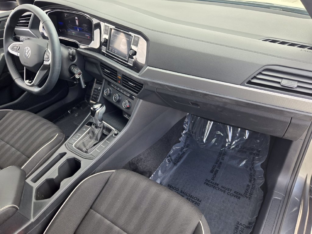 Certified 2024 Volkswagen Jetta Sport FWD image 17