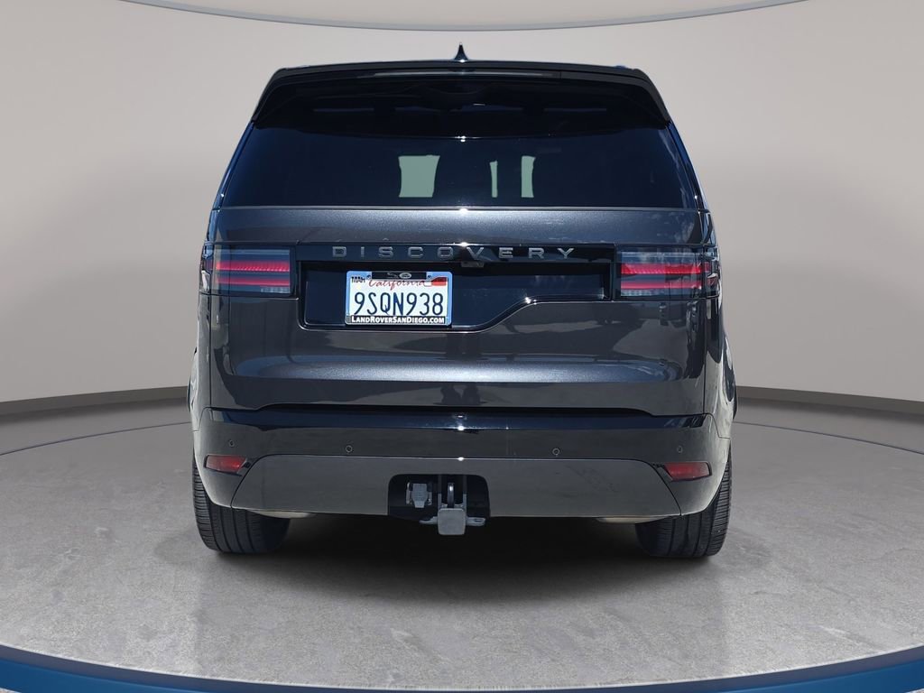 Used 2025 Land Rover Discovery Dynamic SE image 6