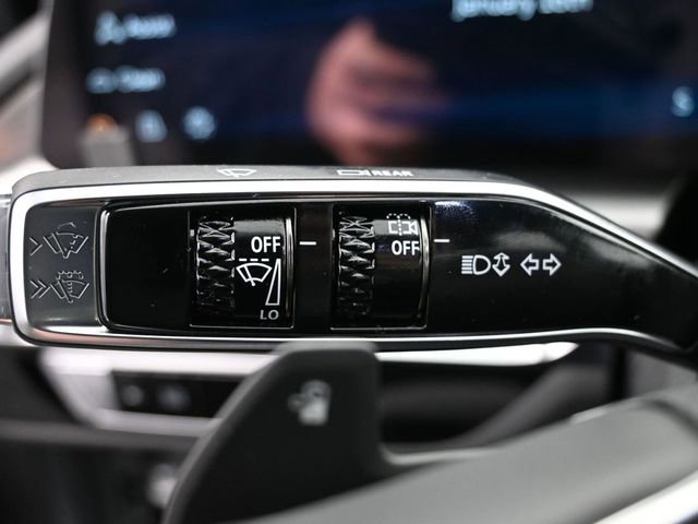 New 2025 Cadillac Lyriq Luxury image 22