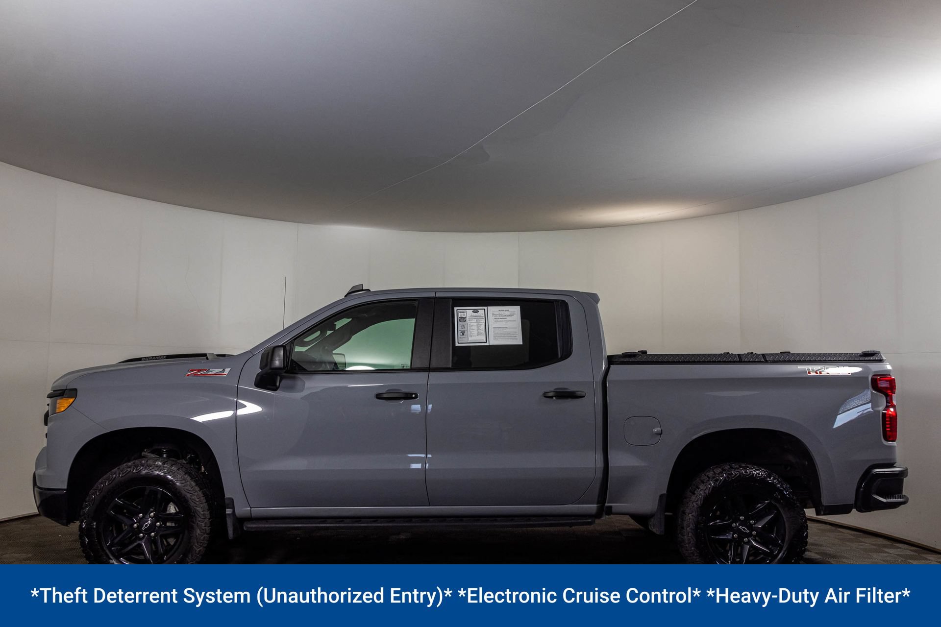 Used 2025 Chevrolet Silverado 1500 Custom Trail Boss AWD/4WD image 20