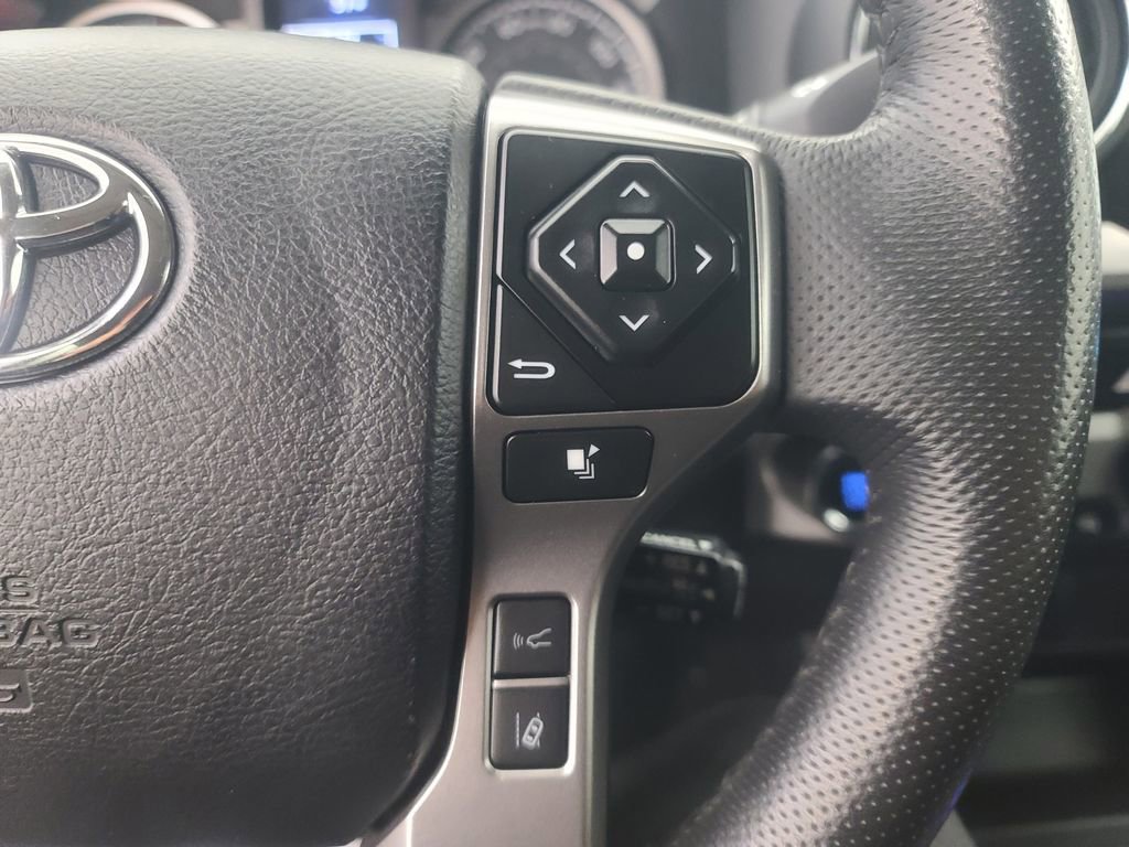 Used 2023 Toyota Tacoma SR5 AWD/4WD image 31