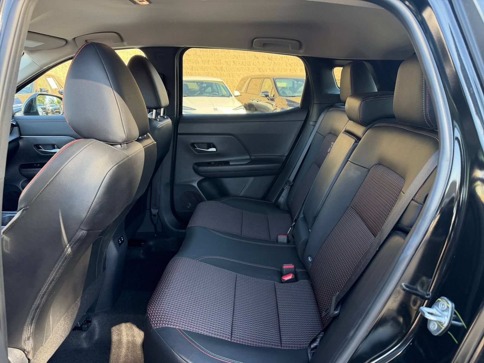 Used 2026 Nissan Kicks SR FWD image 24