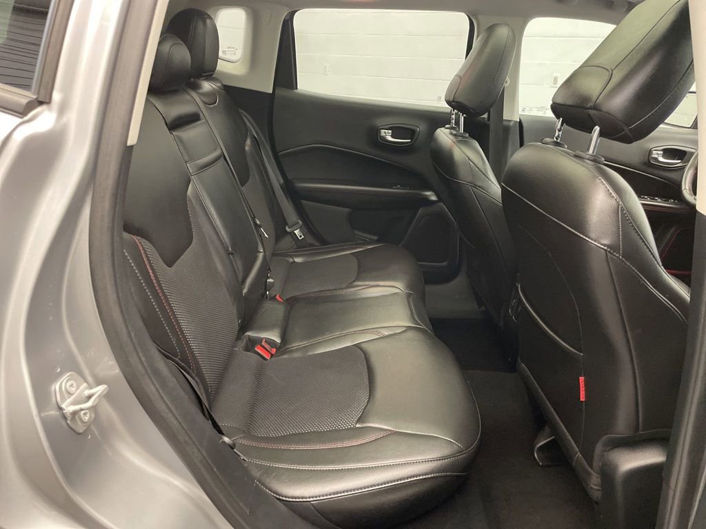 Used 2018 Jeep Compass Trailhawk image 30