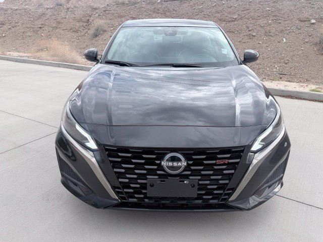 Used 2025 Nissan Altima 2.5 SR FWD image 2