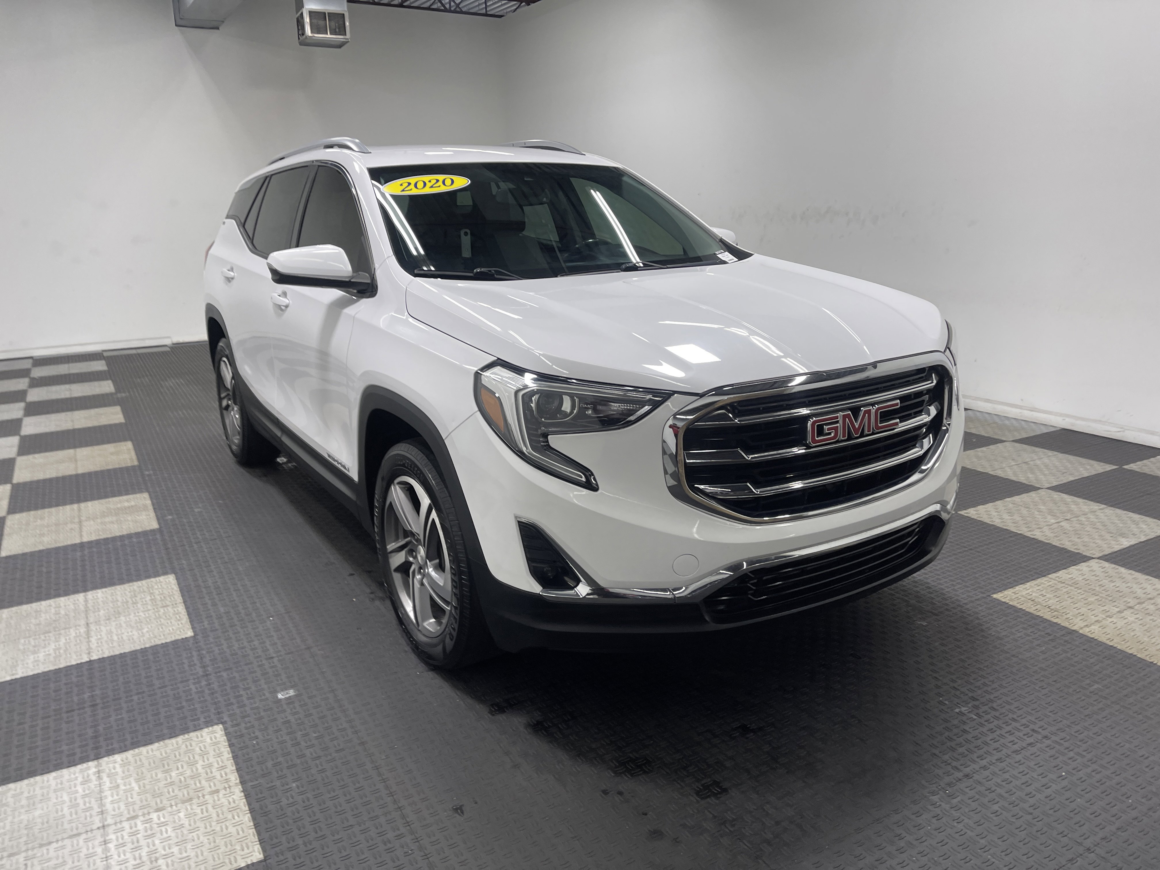 Used 2020 GMC Terrain SLT image 6