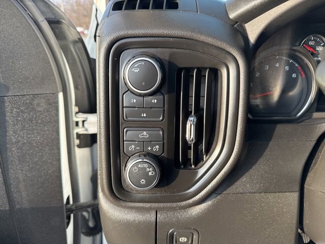 Used 2022 Chevrolet Silverado 2500 Custom w/ Custom Convenience Package image 27