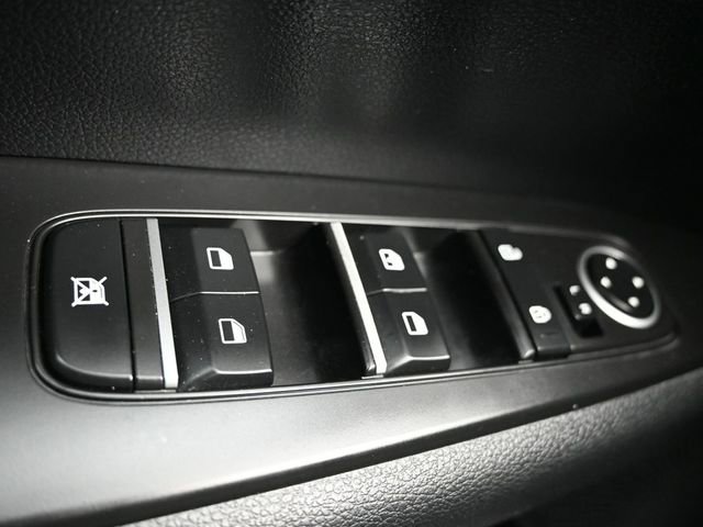 Used 2023 Kia Forte LXS image 28