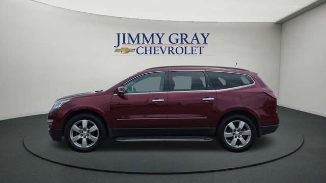 Used 2017 Chevrolet Traverse Premier FWD image 2