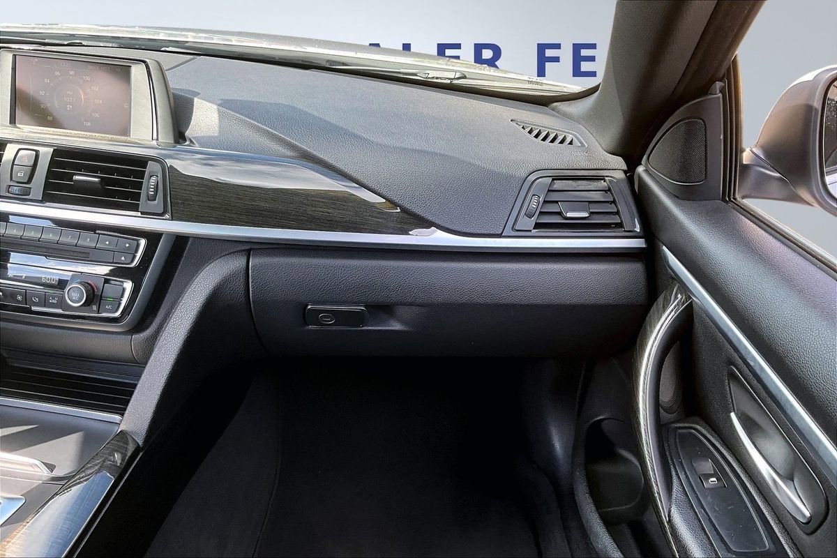 Used 2017 BMW 430i Convertible image 25