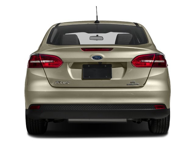 Used 2017 Ford Focus SE w/ Cold Weather Package FWD image 5