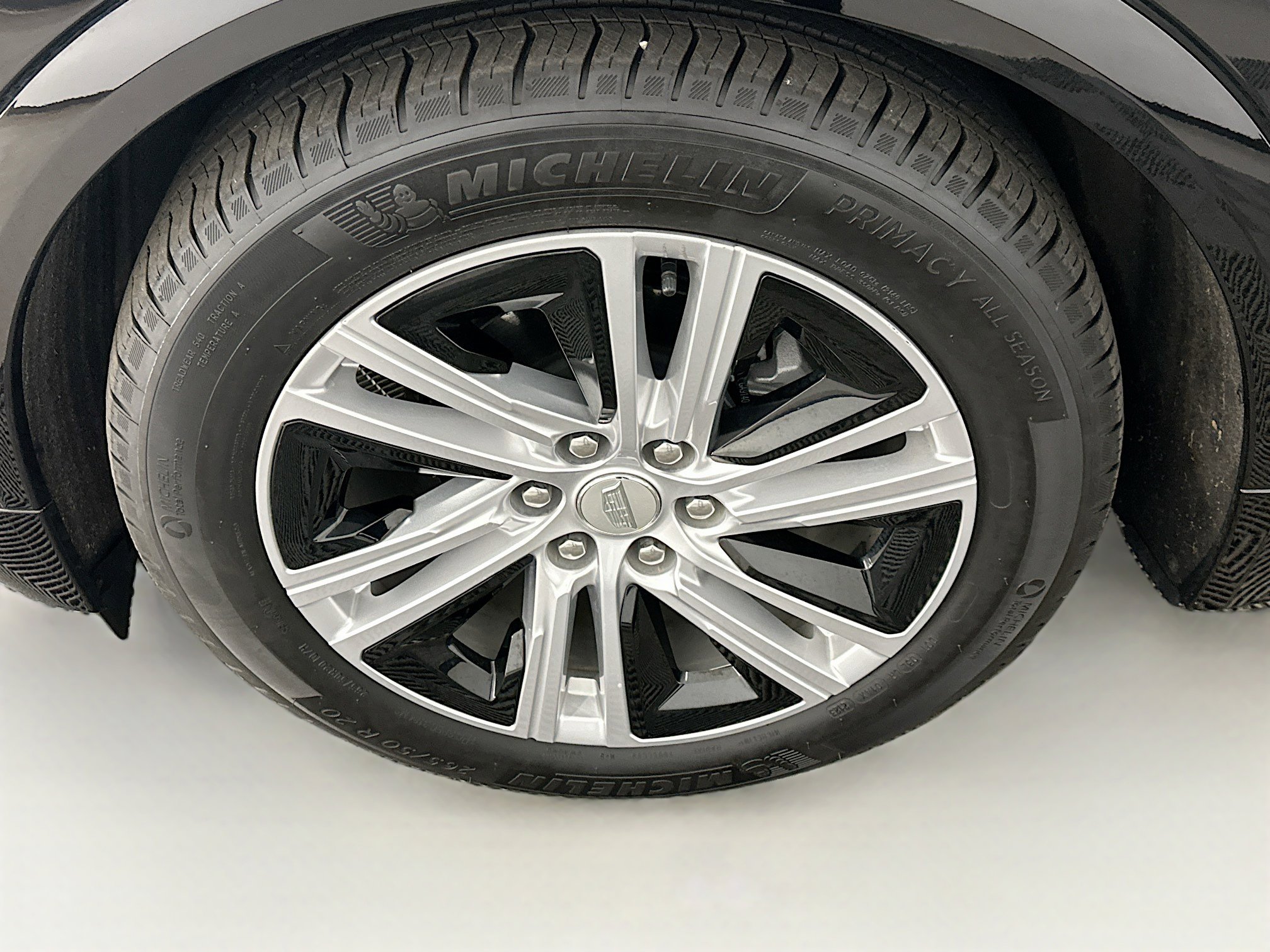 Used 2024 Cadillac Lyriq Tech AWD/4WD image 11