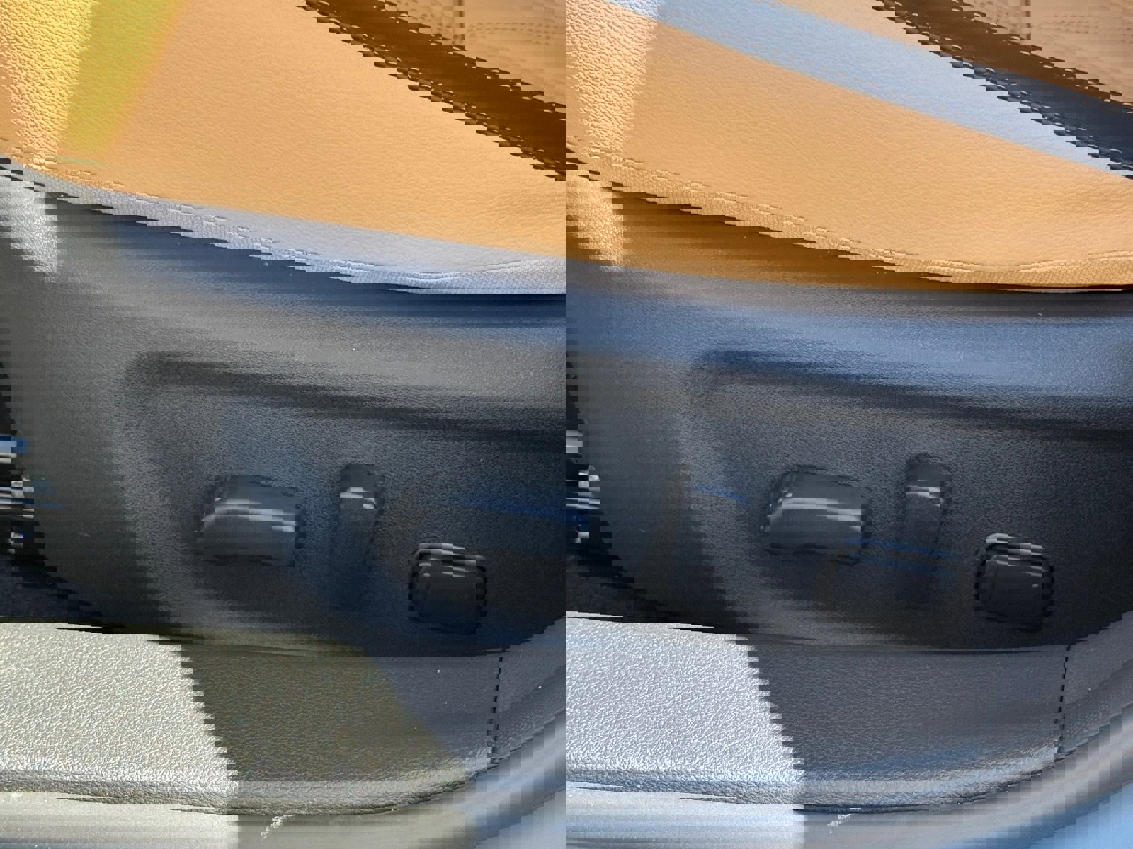 New 2025 Nissan Sentra SV w/ SV Premium Package image 19