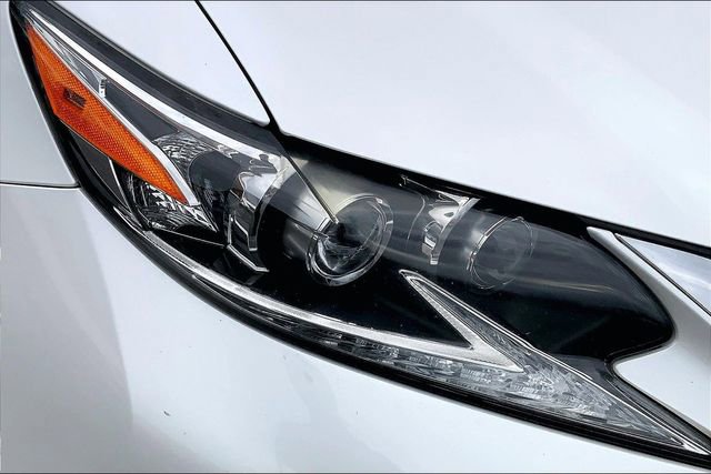 Used 2016 Lexus ES 350 350 w/ Luxury Package w/Wood Trim image 24