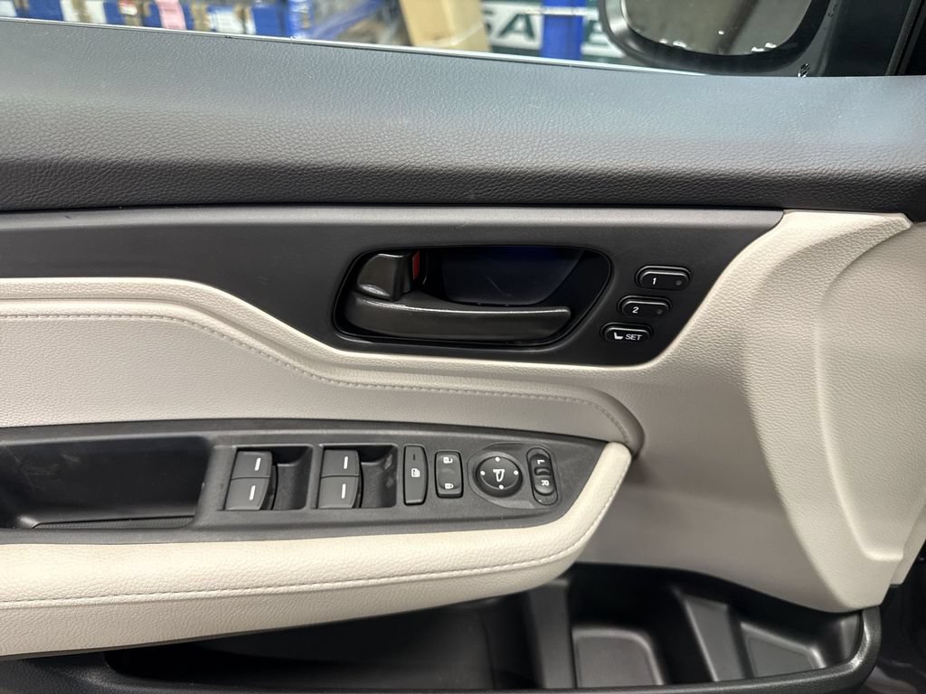 Used 2026 Honda Odyssey EX-L image 15
