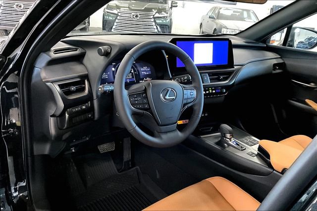 New 2026 Lexus UX 300h AWD image 6