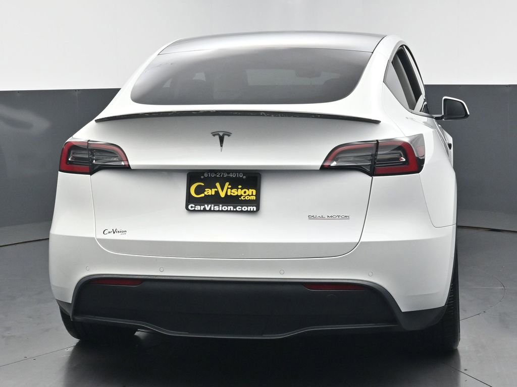 Used 2022 Tesla Model Y Performance AWD/4WD image 3
