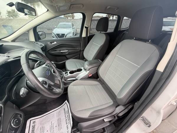 Used 2013 Ford C-MAX SE FWD image 14