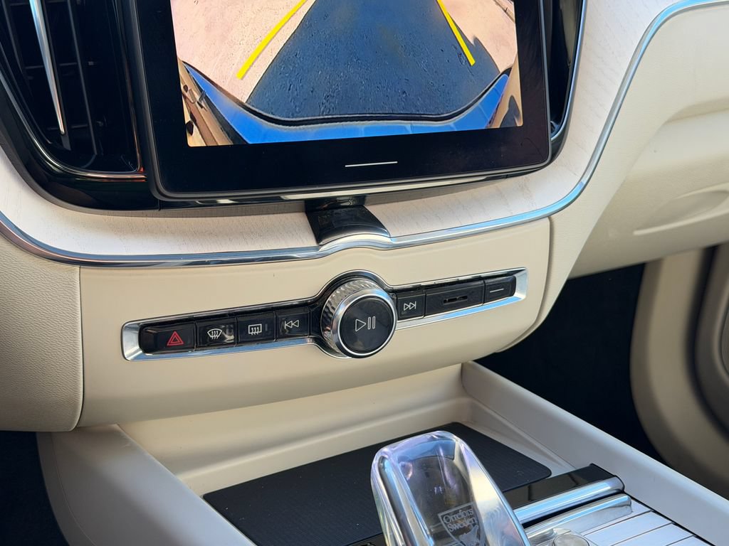 Certified 2026 Volvo XC60 B5 Ultra AWD/4WD image 18