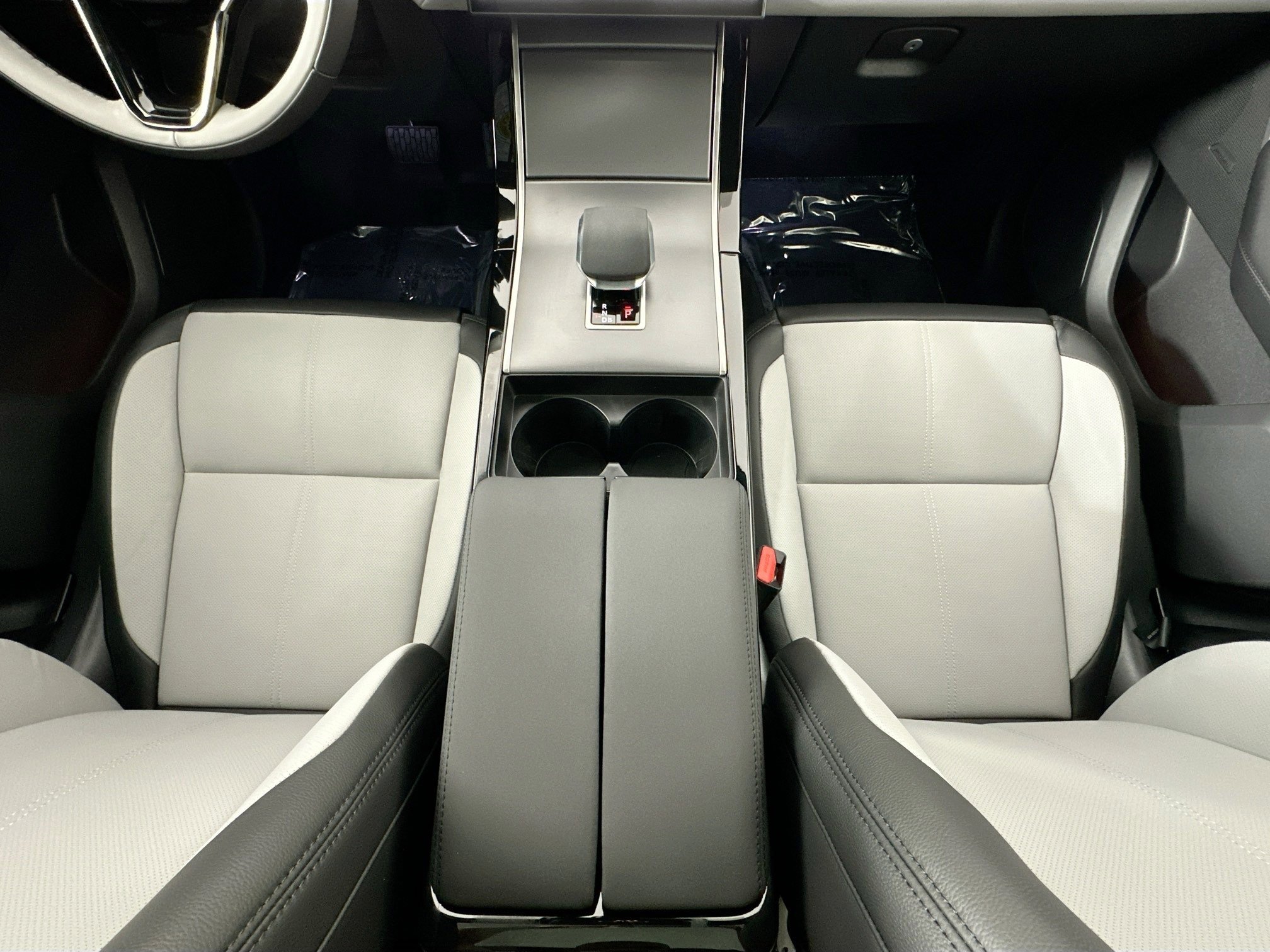 Used 2026 Land Rover Range Rover Velar S image 21