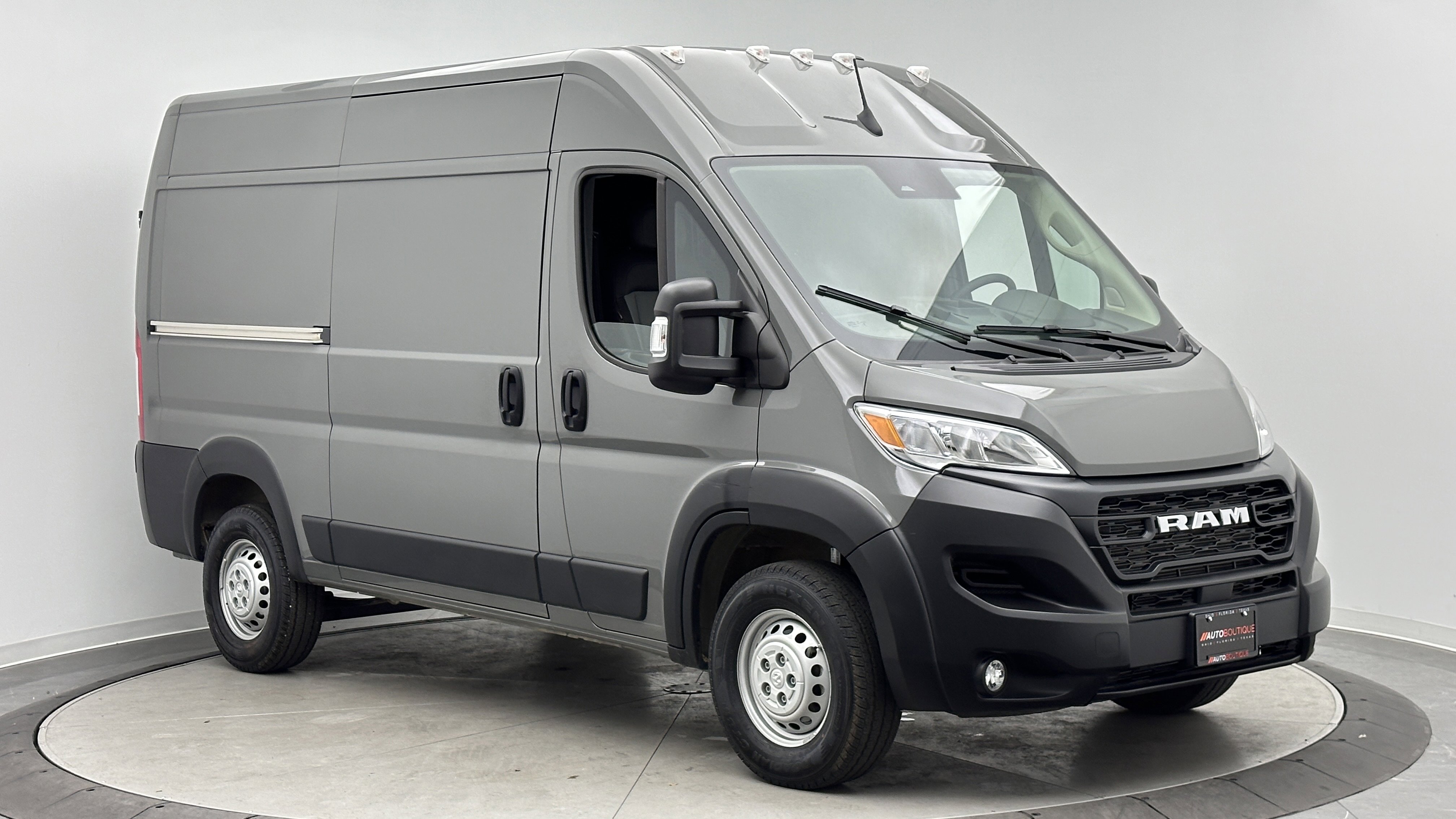 Used 2026 RAM ProMaster 2500 w/ Convenience Group FWD image 2