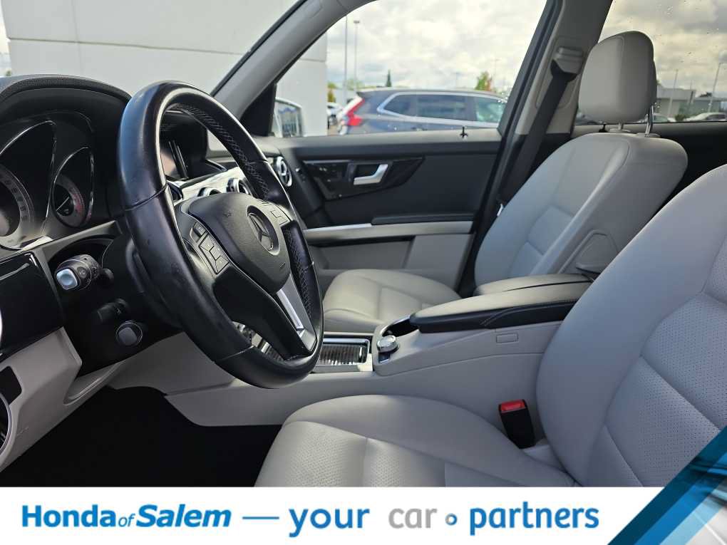 Used 2014 Mercedes-Benz GLK 350 4MATIC image 11