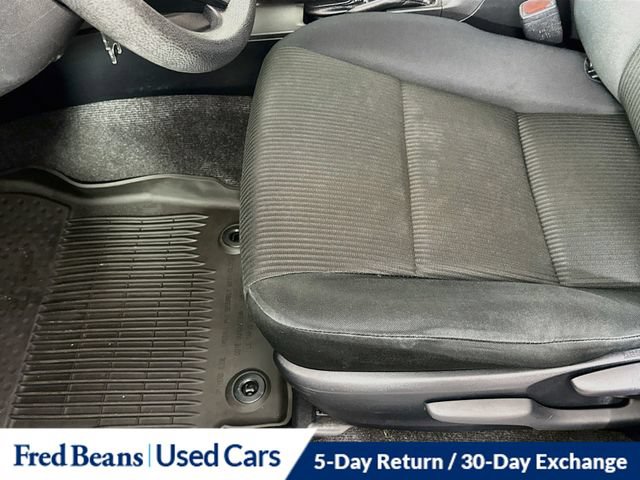 Used 2016 Toyota RAV4 LE AWD/4WD image 24