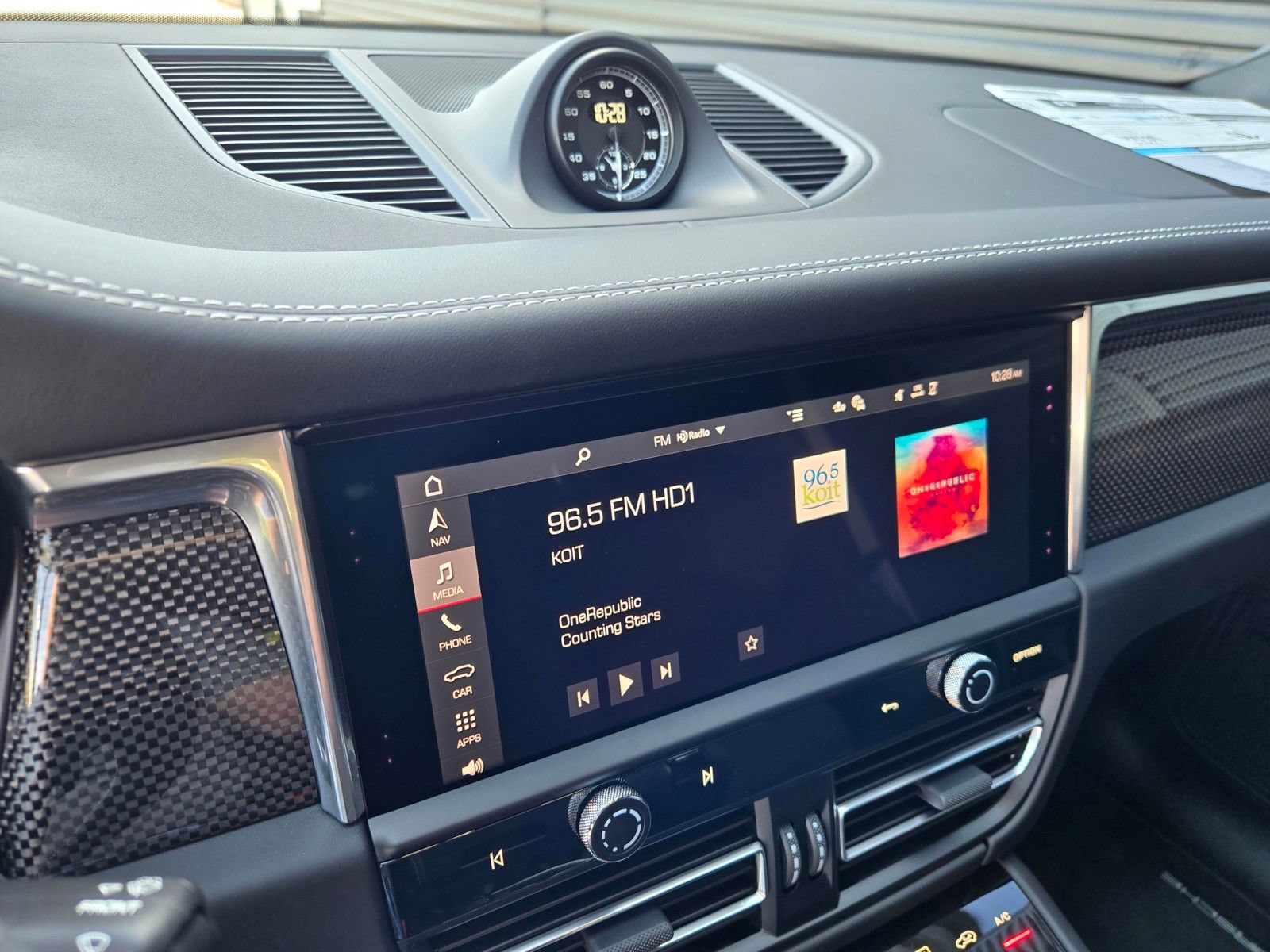 New 2026 Porsche Macan GTS AWD/4WD image 21