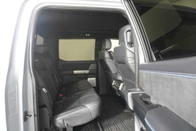 Used 2025 Ford F450 Platinum w/ FX4 Off-Road Package AWD/4WD image 34
