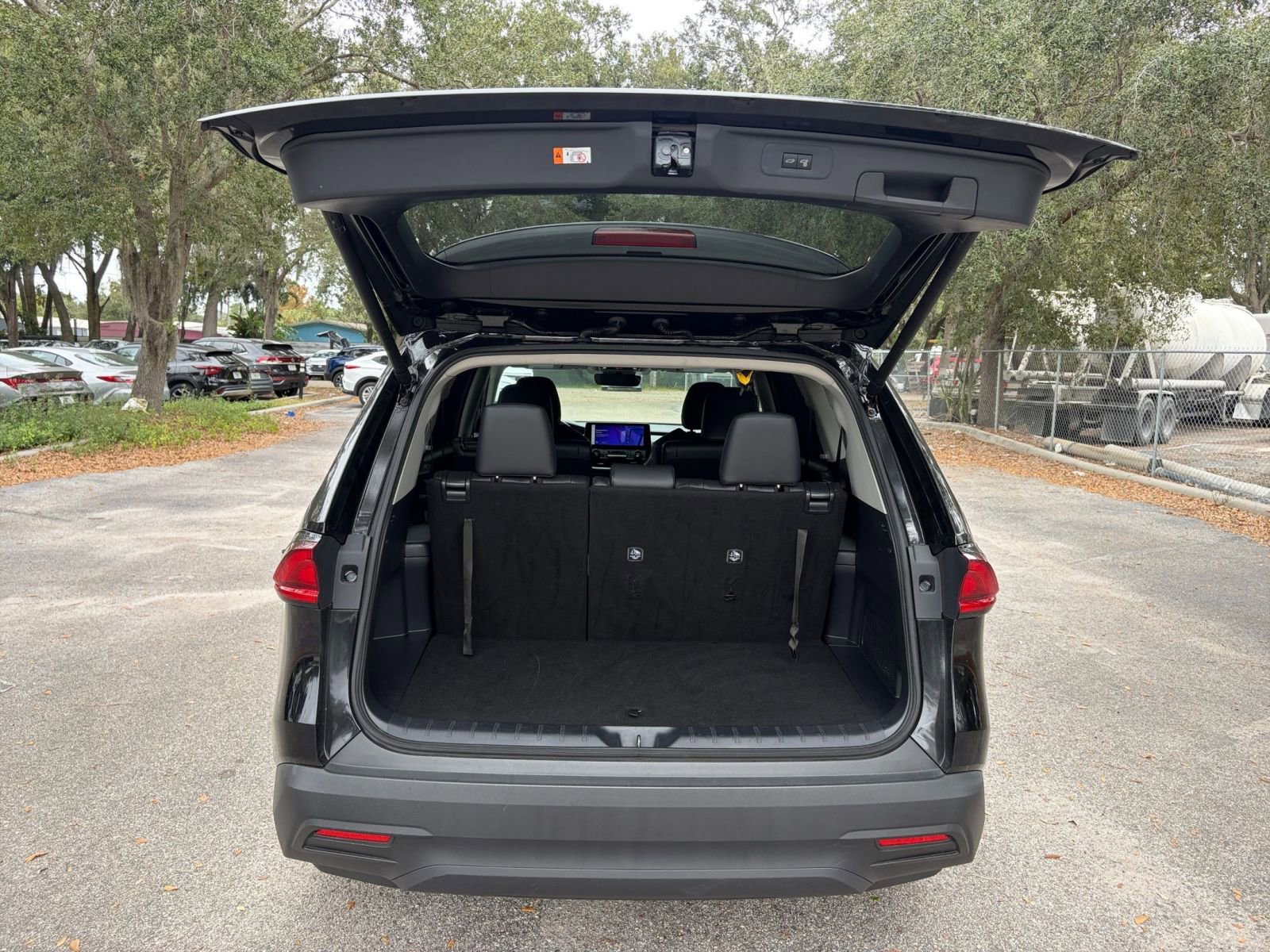 Used 2025 Toyota Grand Highlander FWD image 25