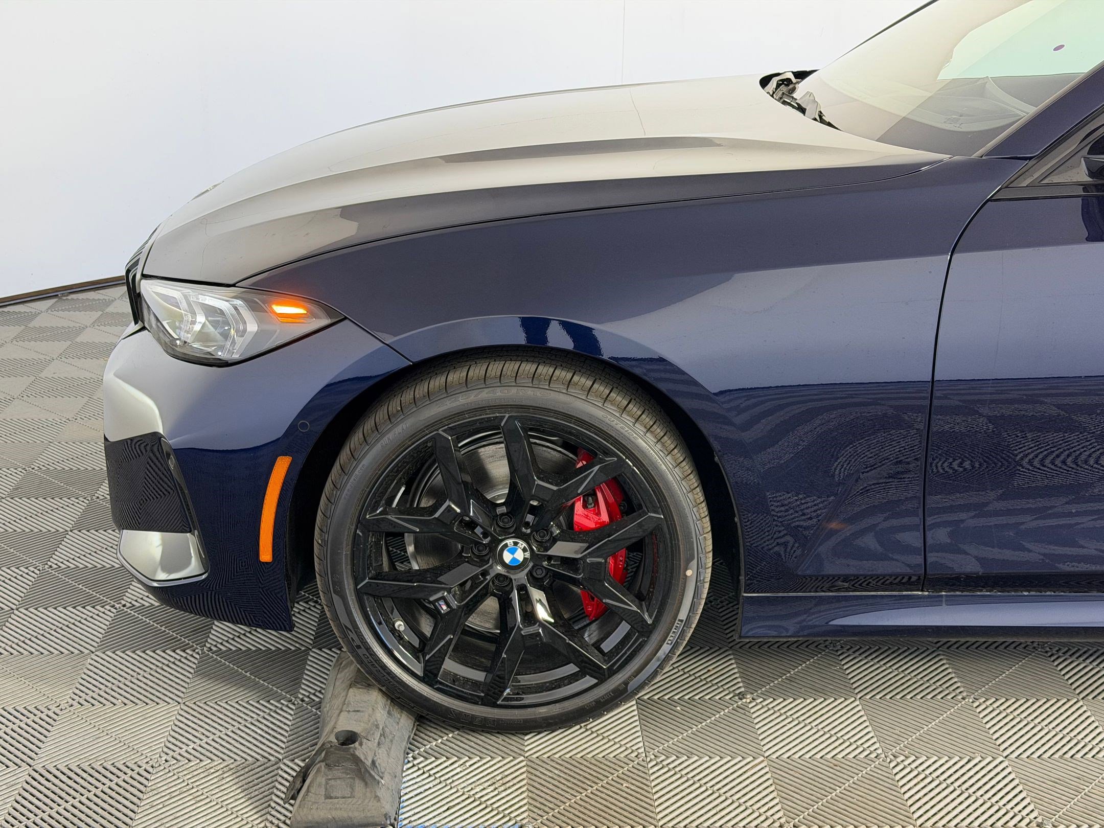 New 2026 BMW 330i Sedan w/ M Sport Package image 11