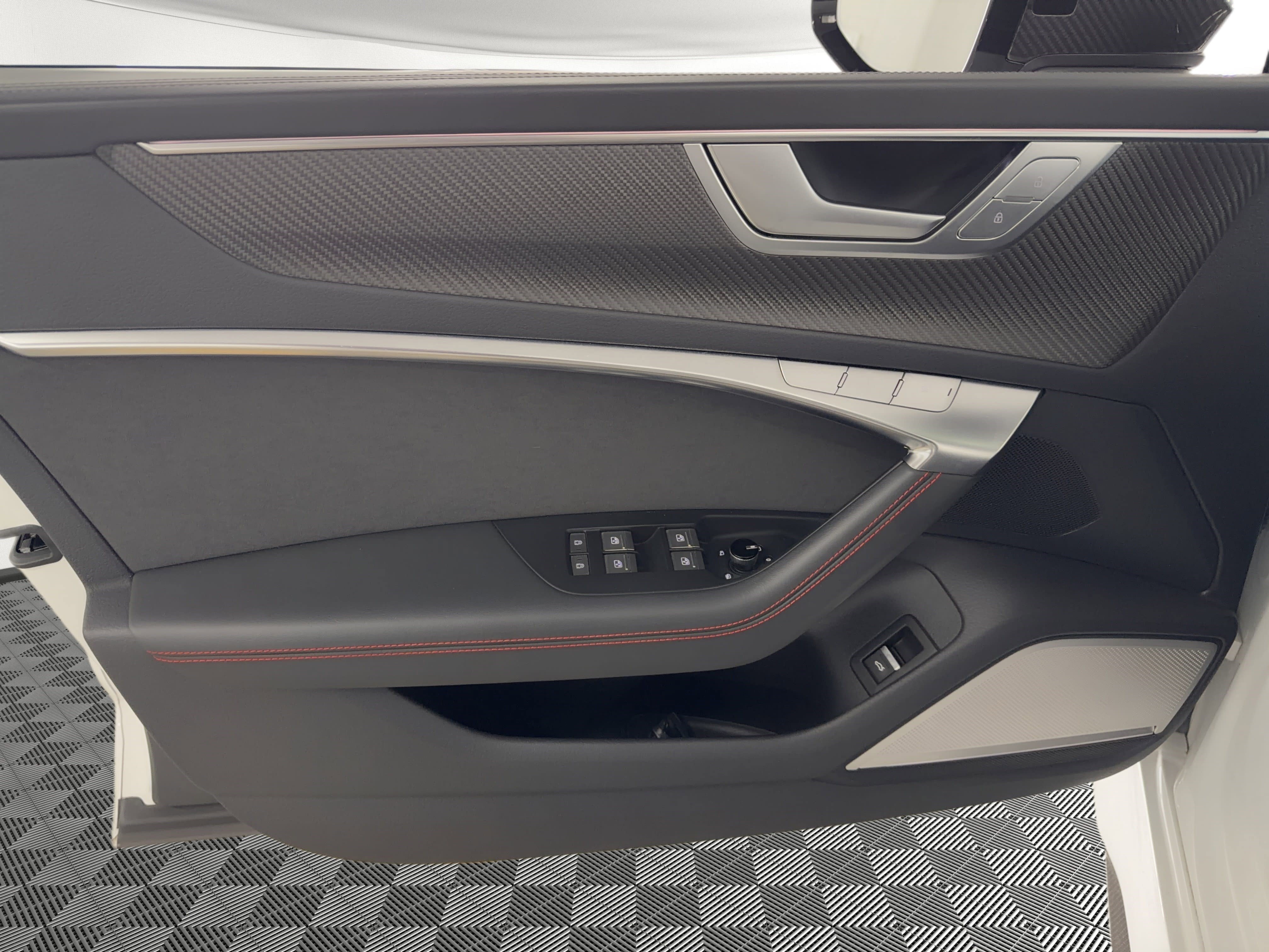 Used 2021 Audi RS 7 Sportback w/ Carbon Optic Package image 14