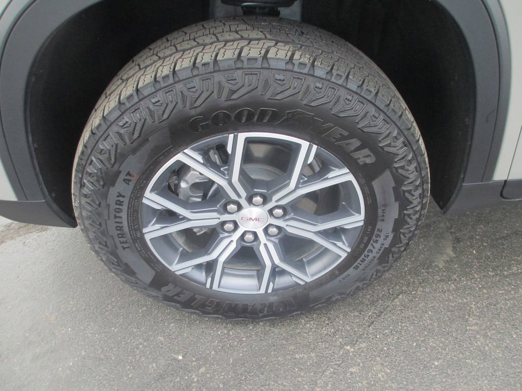 Used 2026 GMC Acadia AT4 w/ Super Cruise Package AWD/4WD image 15