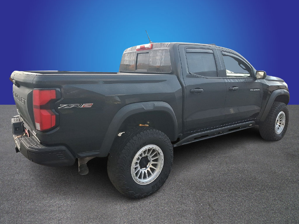 Used 2024 Chevrolet Colorado ZR2 w/ Safety Package AWD/4WD image 4