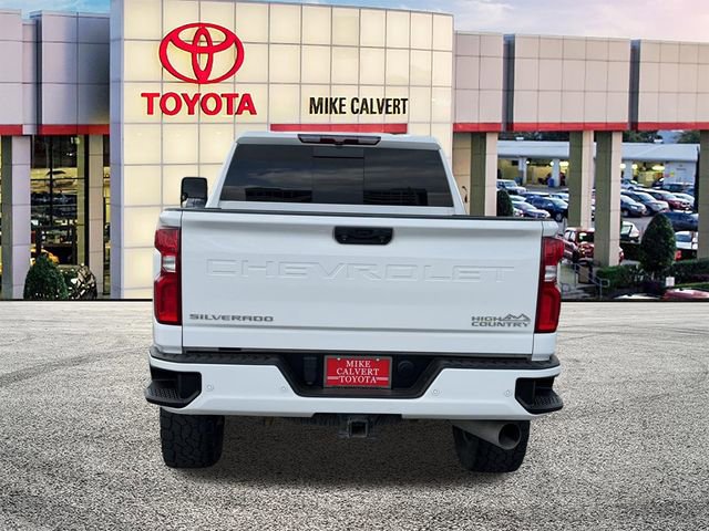 Used 2023 Chevrolet Silverado 2500 High Country image 3