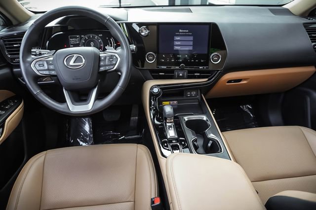 Used 2025 Lexus NX 250 FWD w/ Accessory Package (2T) image 19