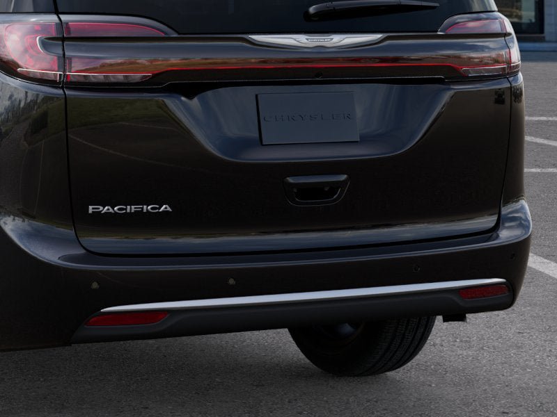 New 2026 Chrysler Pacifica Pinnacle FWD image 13