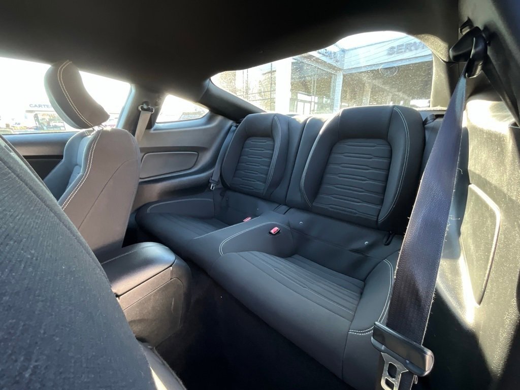 Used 2015 Ford Mustang Coupe image 12