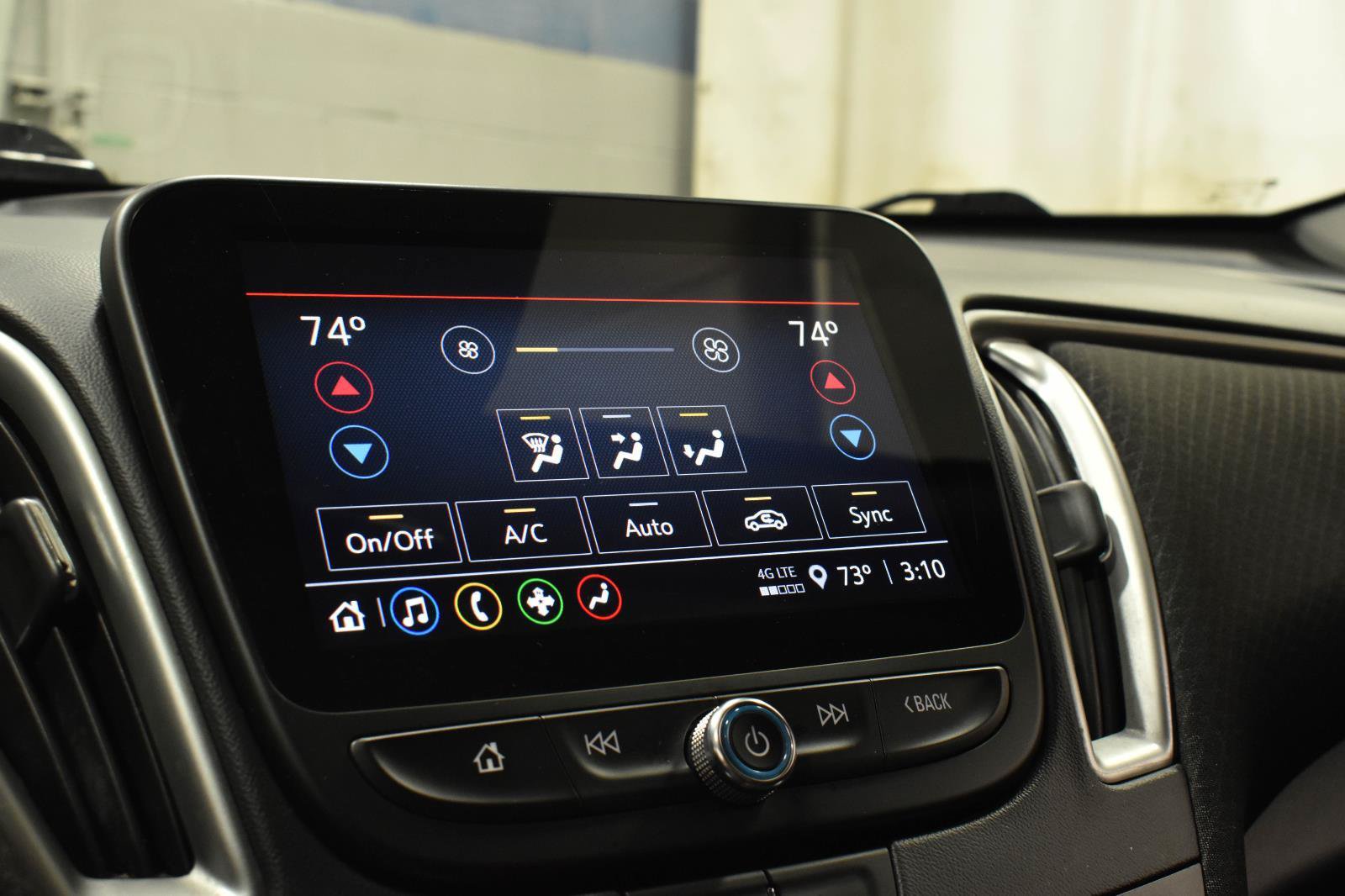 Used 2023 Chevrolet Malibu LT w/ Driver Confidence Package FWD image 18