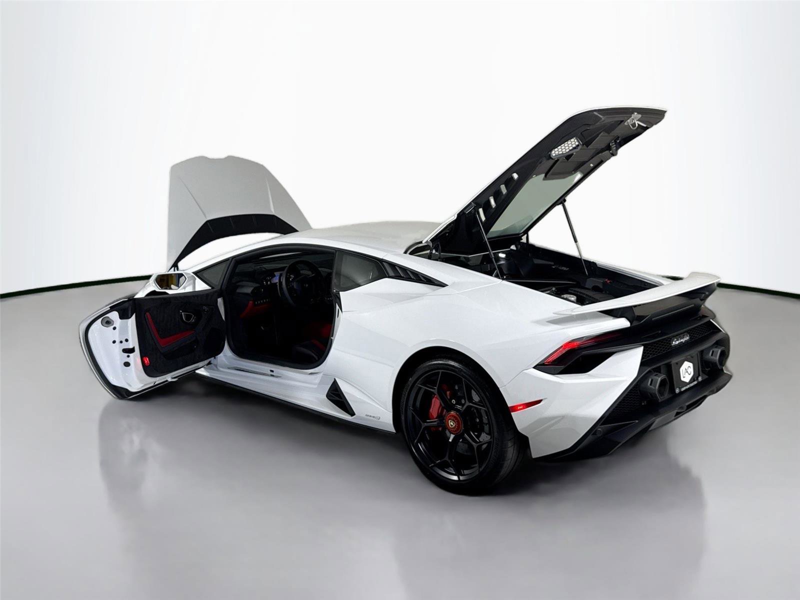 Used 2024 Lamborghini Huracan Tecnica image 39