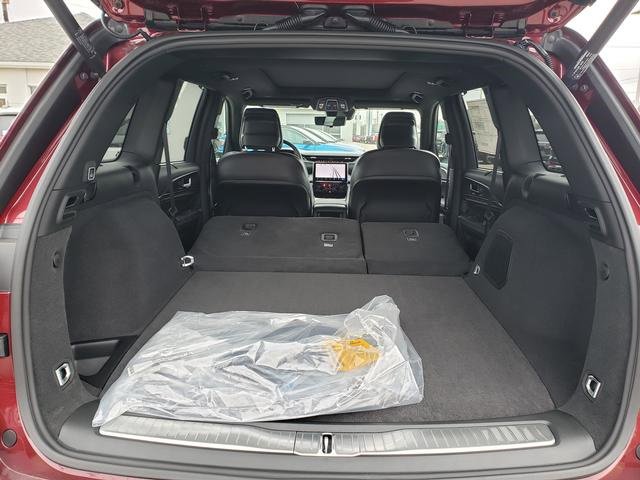 New 2025 Jeep Grand Cherokee Overland w/ Adv Protech Group III image 8