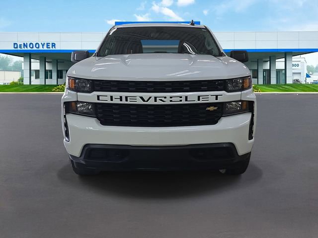 Used 2020 Chevrolet Silverado 1500 Custom w/ Custom Value Package image 2