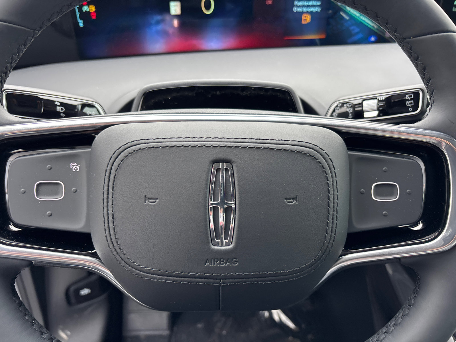 New 2026 Lincoln Nautilus Premier AWD/4WD image 16