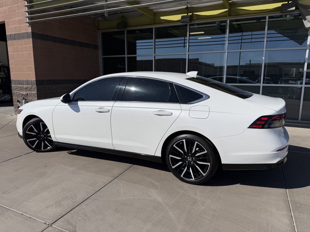 Used 2024 Honda Accord Touring image 5