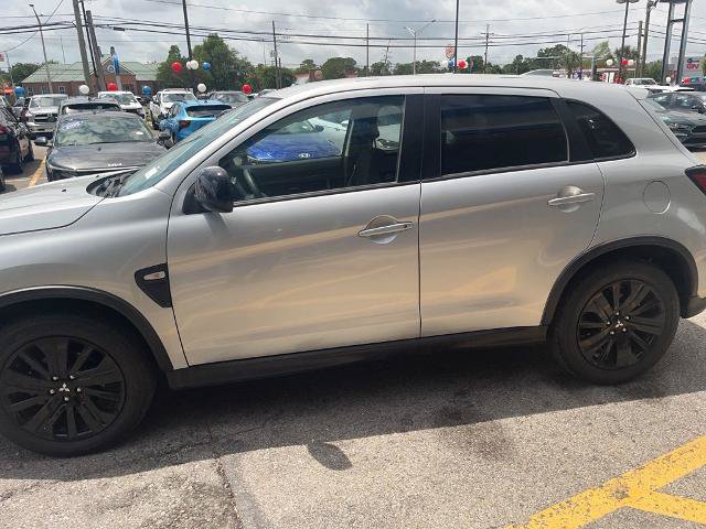 Used 2025 Mitsubishi Outlander Sport LE AWD/4WD image 3