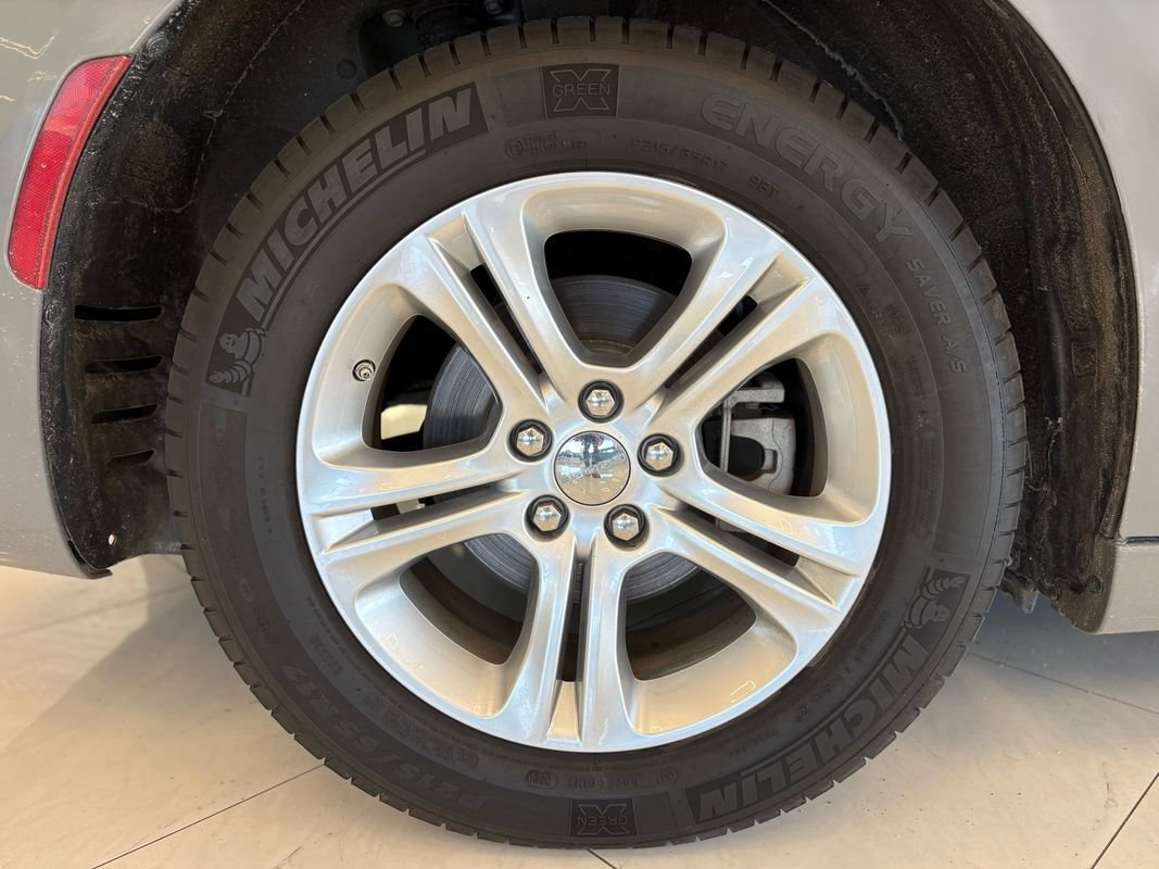 Used 2023 Dodge Charger SXT image 40