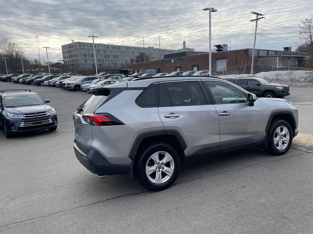 Used 2021 Toyota RAV4 XLE w/ Carpet Mat Package (TMS) image 8