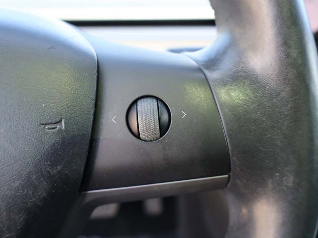 Used 2018 Tesla Model 3 Long Range AWD/4WD image 44