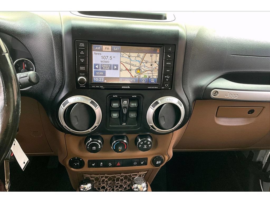 Used 2011 Jeep Wrangler Unlimited Sahara w/ Dual Top Group AWD/4WD image 25