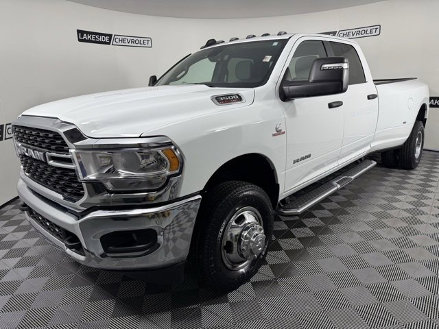 Used 2024 RAM 3500 Big Horn image 2
