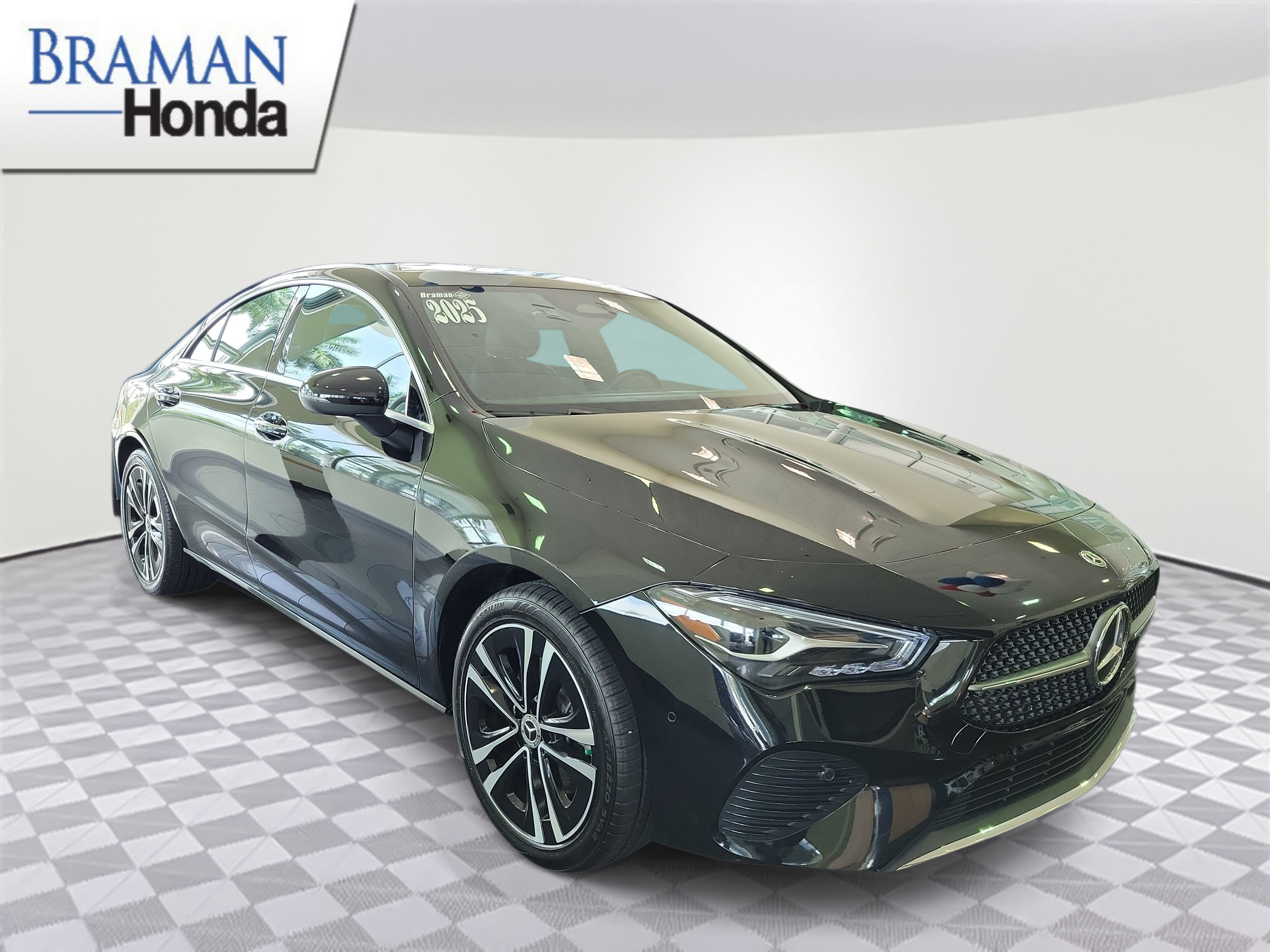 Used 2025 Mercedes-Benz CLA 250 4MATIC w/ Driver Assistance Package image 2